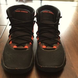 4.5 UA Basketball Shoes